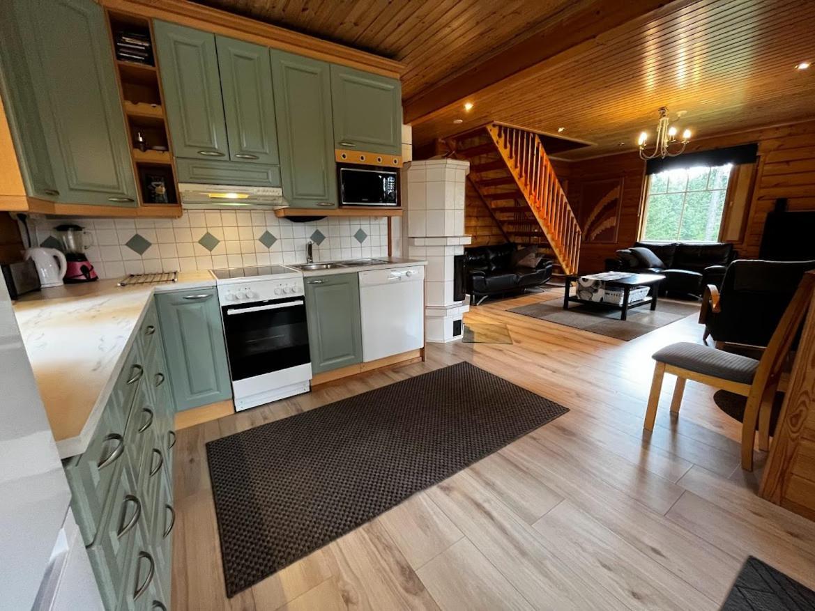Keskikosken Lomamoekit Venajanjarvi Extérieur photo