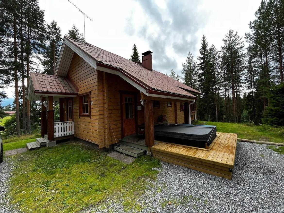 Keskikosken Lomamoekit Venajanjarvi Extérieur photo