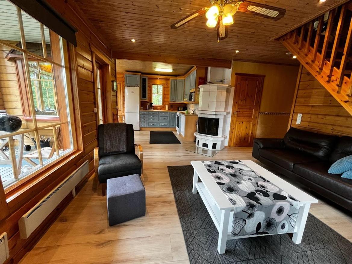 Keskikosken Lomamoekit Venajanjarvi Extérieur photo