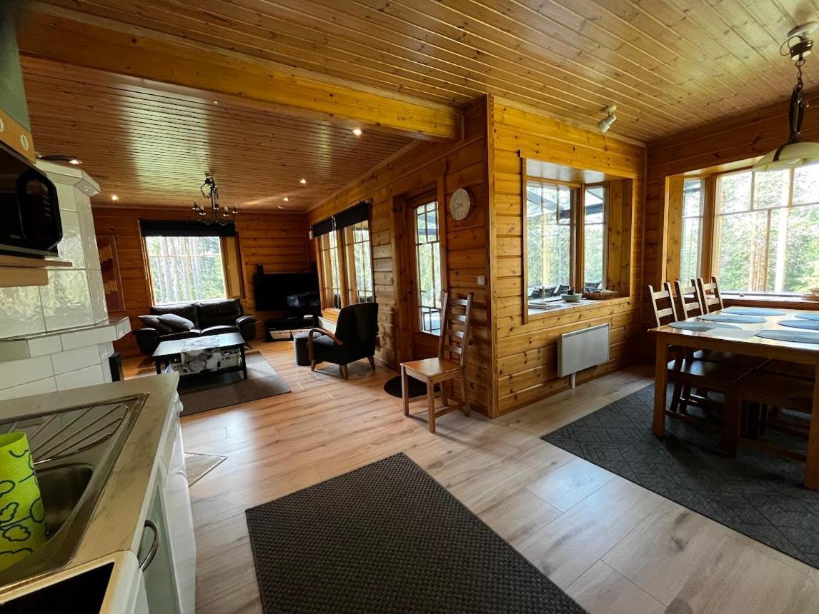 Keskikosken Lomamoekit Venajanjarvi Extérieur photo